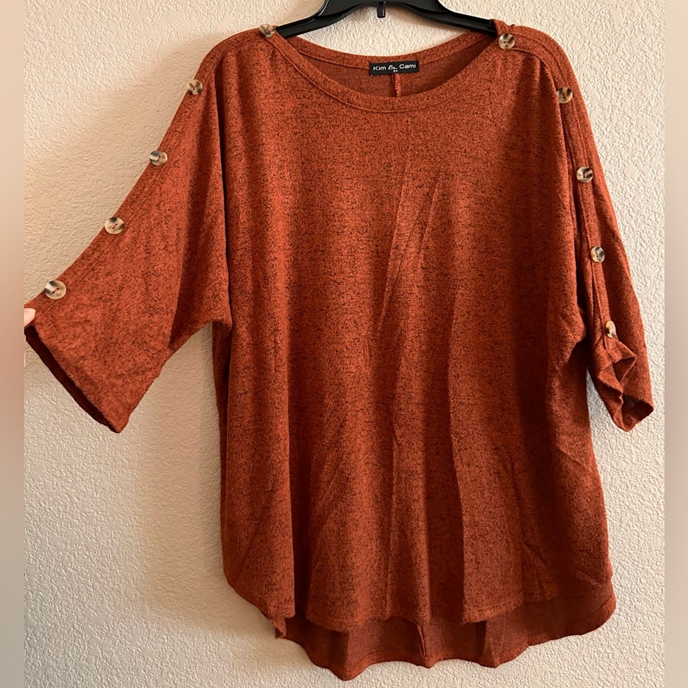 Women's blouse size 2X.